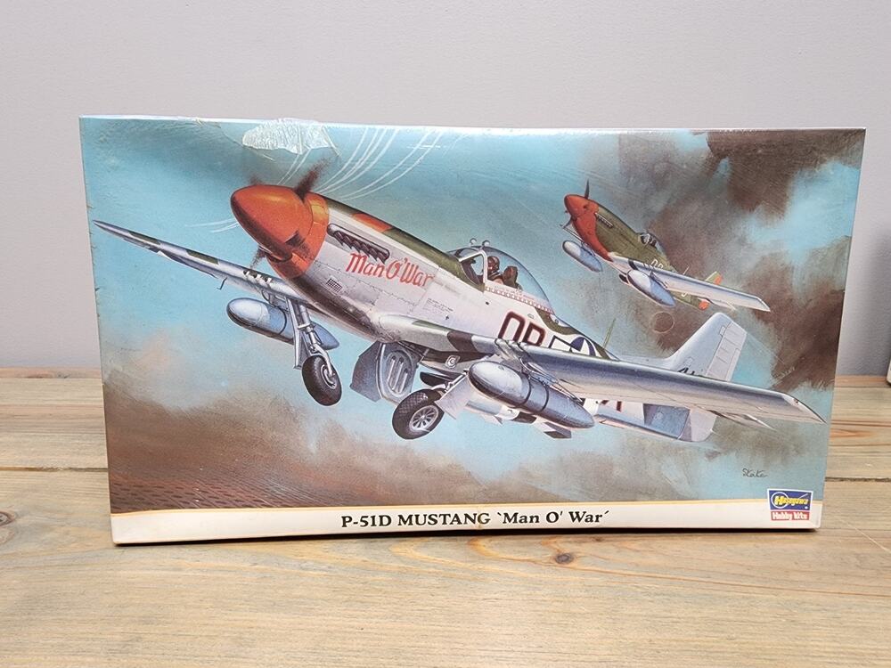 HASEGAWA 1/48 P-51D Mustang Plastic Model kit Man O War 09411